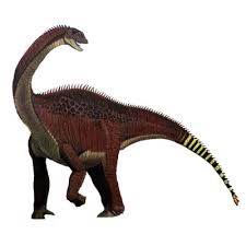 el dinosaurio con sus grandes pinchos y rojizo